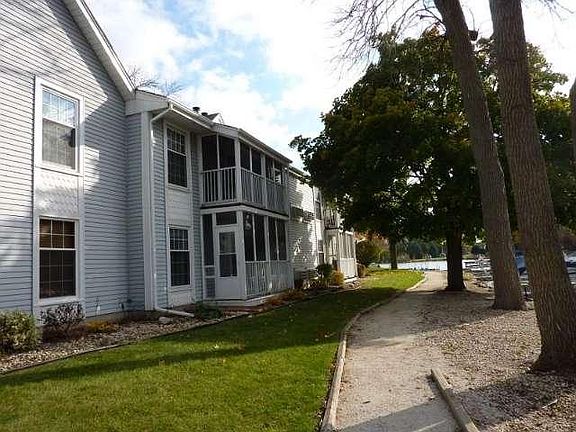4th image of 300 Foxwood Dr Unit 157