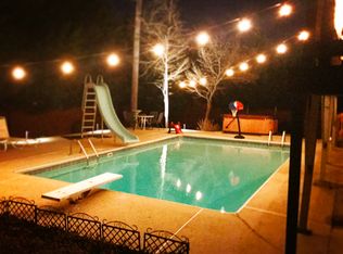 43 Golden Oaks Ln, Fletcher, NC 28732