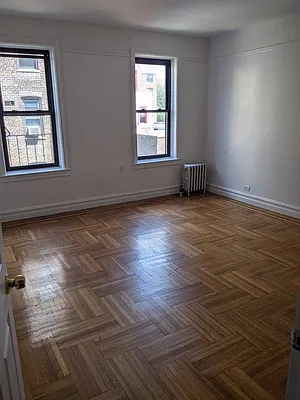 Rented by TMT Realty Group | media 2