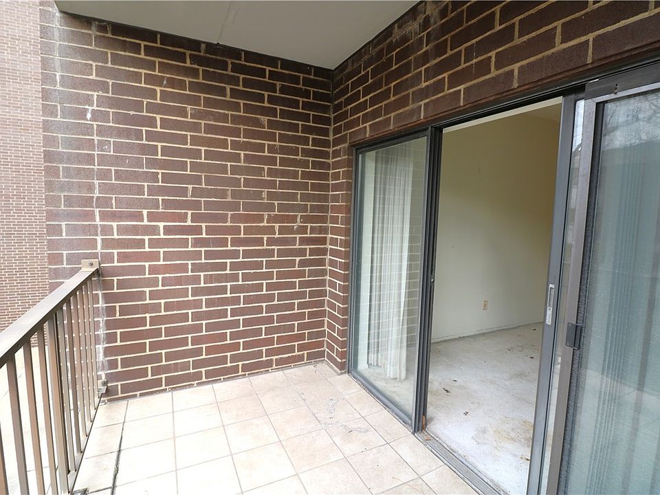 2nd image of 5600 Munhall Rd APT 210