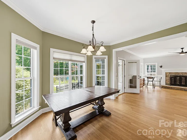 7107 Nesbit Rd — Photo 15
