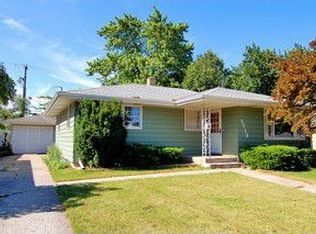 2713 W Grove Ave, Waukegan, IL 60085