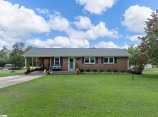 12 Lister Rd, Taylors, SC 29687