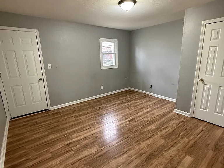 810 Pond St #810 — Photo 5