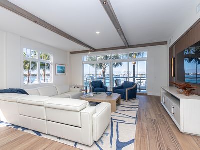 184 Lake Drive #3201, Palm Beach Shores, FL, 33404