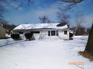 1442 W Broadview Ave, Crete, IL 60417