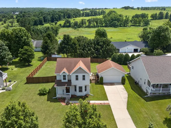 619 Windlach St, New Glarus, WI 53574