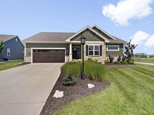 2959 Winnebago DRIVE, Summit, WI 53066
