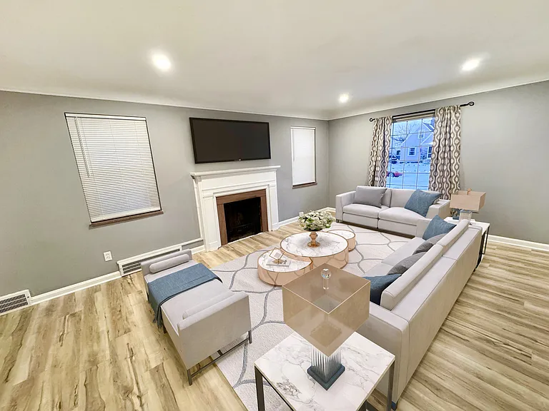 15002 Fernway Ave #1 — Photo 4