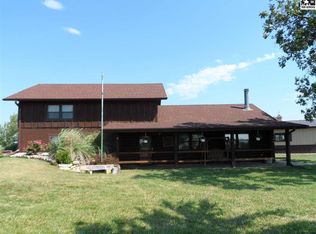 1902 Navajo Rd, McPherson, KS 67460