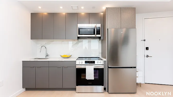 Rented by Nooklyn NYC LLC | media 78