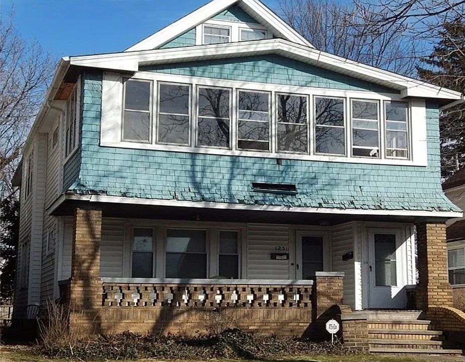 1st image of 1251 E 167th St