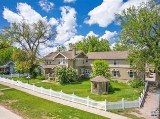 835 Harding St, Belle Fourche, SD 57717