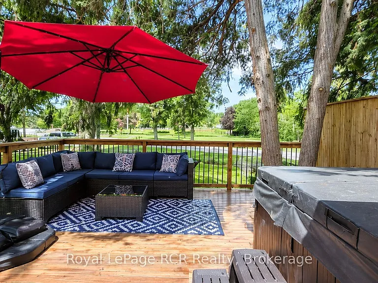 526 Alice St — Photo 14