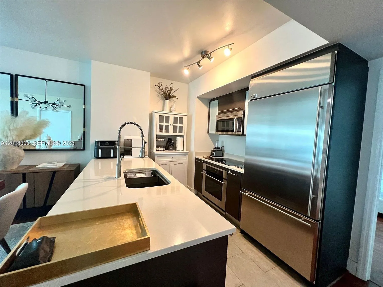 500 Brickell East Condo — Photo 4