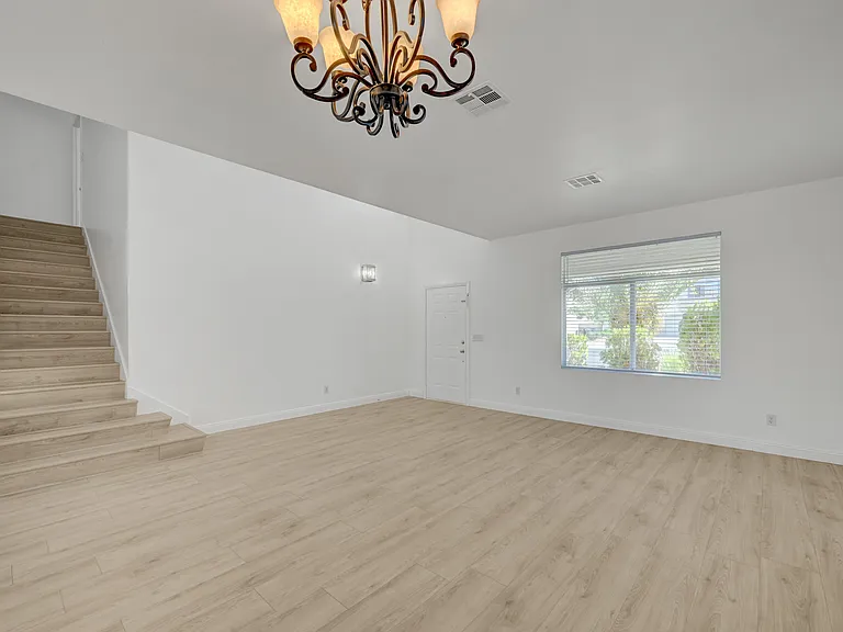 1218 Starstone Ct — Photo 3