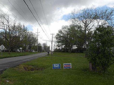 2nd image of 3120 E County Road 300 S
