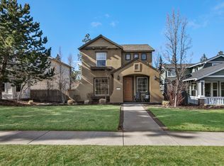 61567 Odell Lake Dr, Bend, OR 97702