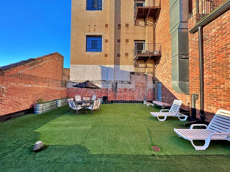 E&B Brewery Lofts — Photo 16