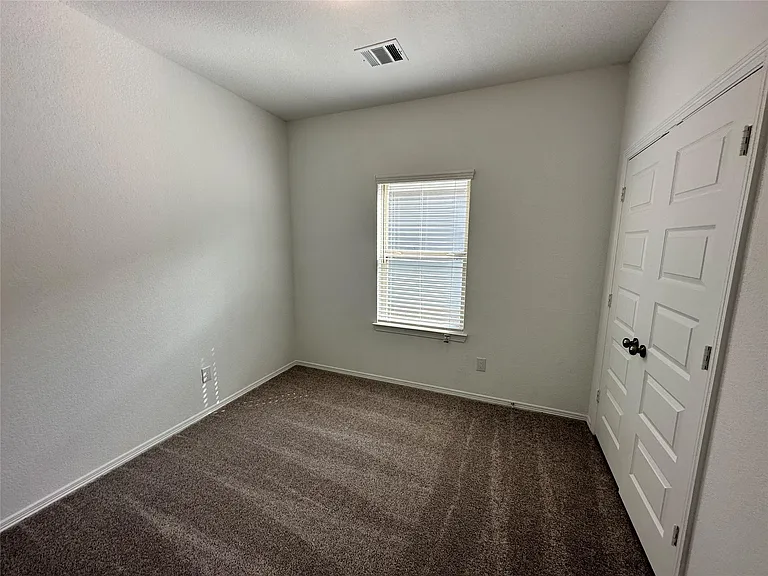 16580 Moss Ln — Photo 12