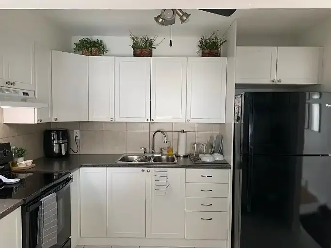 1350 Laurier St #204 — Photo 3