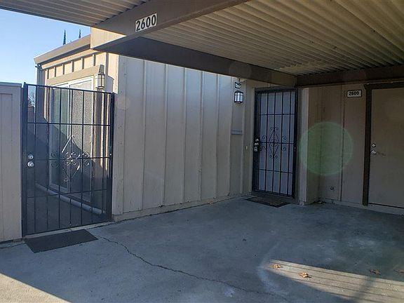 2nd image of 2600 Carlton Ln