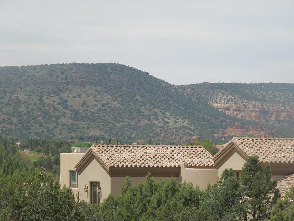2nd image of 240 Casitas Ct