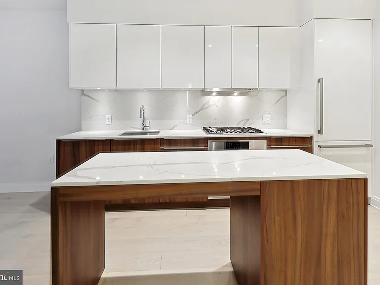 1427 Rhode Island Ave NW #202 — Photo 9
