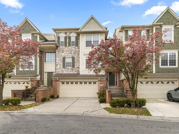 25 Bradford Ct, Dearborn, MI 48126