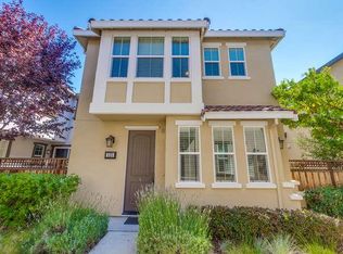 525 Aspen Pl, East Palo Alto, CA 94303