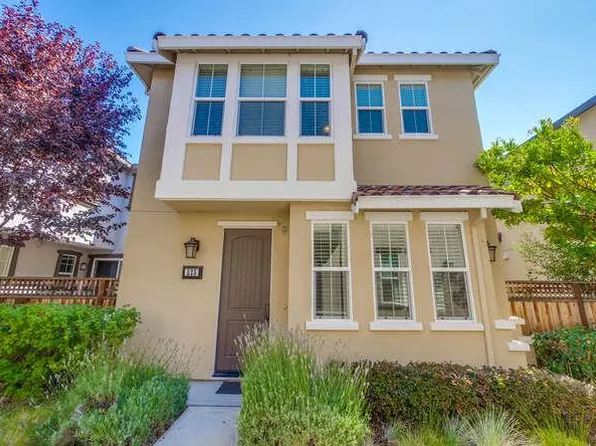 525 Aspen Pl, East Palo Alto, CA 94303