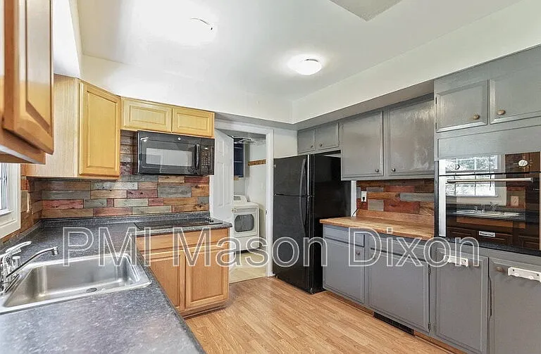 12718 Haskell Ln — Photo 11
