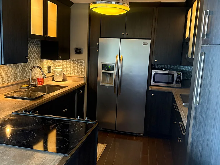 STAINLESS STEEL APPLIANCES