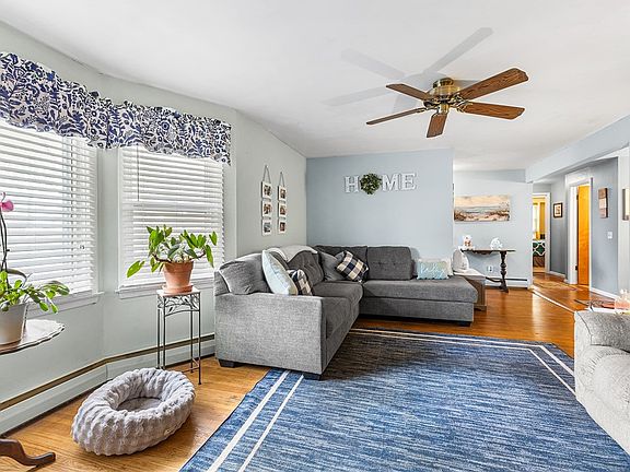 5th image of 331 El Mar Dr