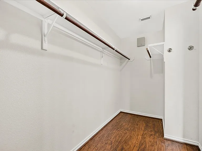 3810 Los Arroyos — Photo 23