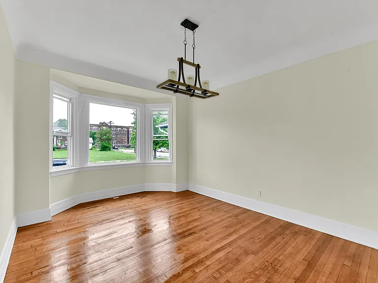 322 King St — Photo 10