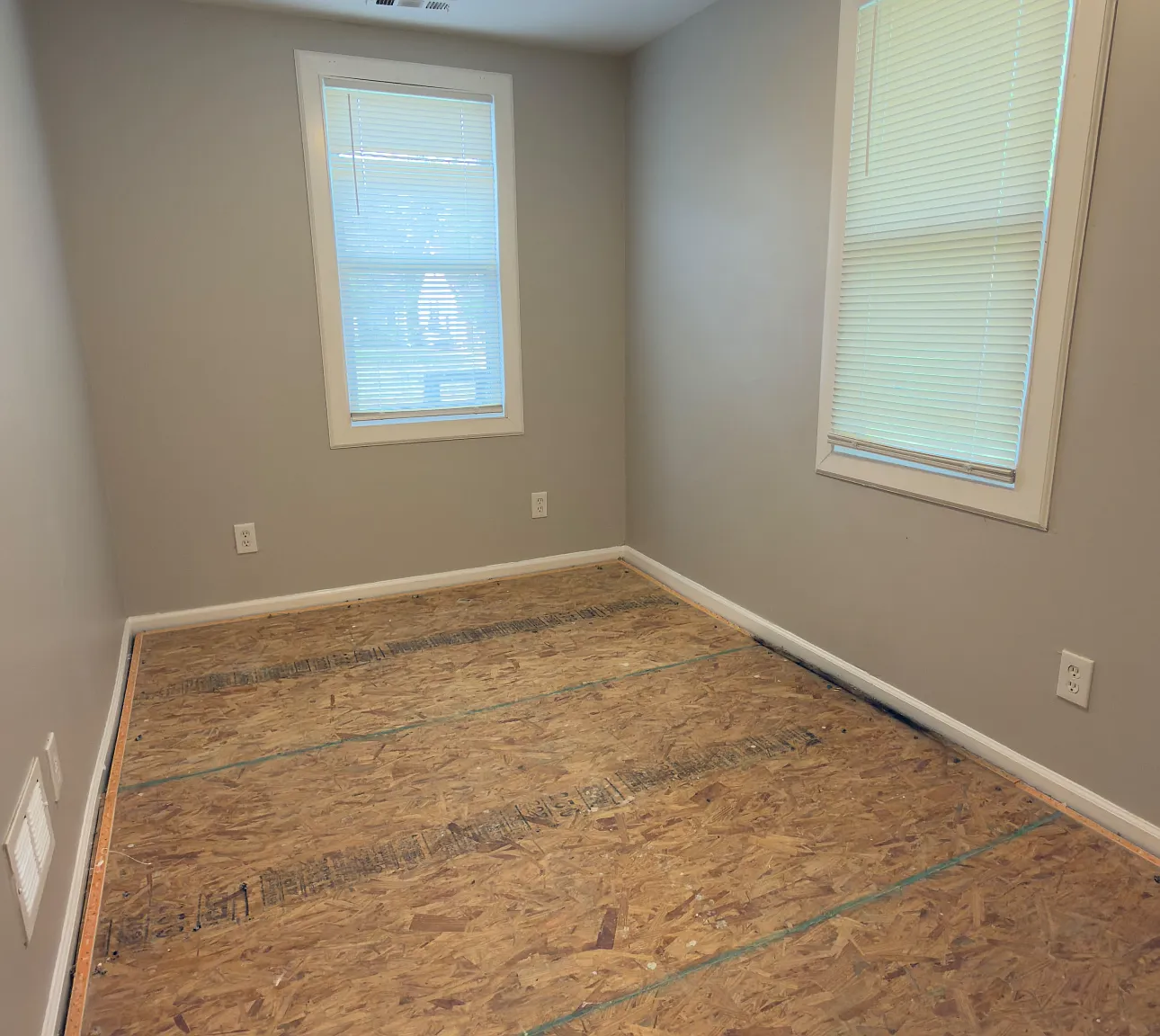 6850 Archdale — Photo 2