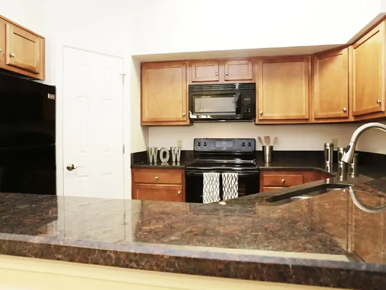 Southcreek apartments — Photo 19