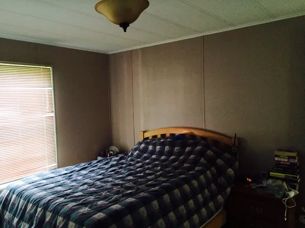 111 Laurette Ln, Barton, VT 05822