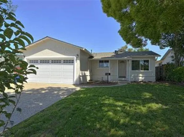 445 Greathouse Dr, Milpitas, CA 95035