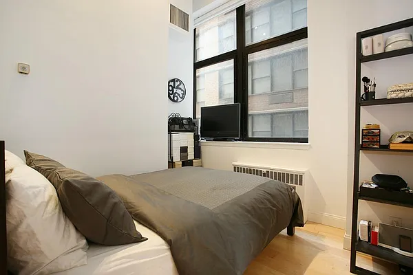 Sold by Corcoran | media 3