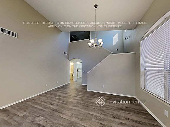 5th image of 12528 W Roanoke Ave
