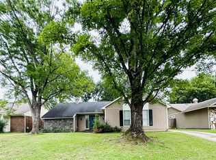 4524 Knotty Oaks Dr, Memphis, TN 38141