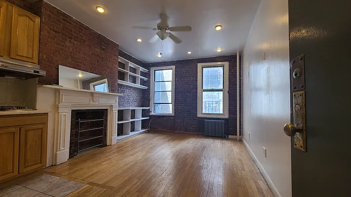 Rented by Matthew Gros-Werter, LREB  | media 5