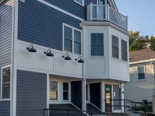 8 Enon St #103, Beverly, MA 01915