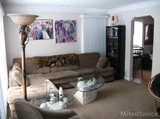 7566 Rauschelbach St, Shelby Township, MI 48317