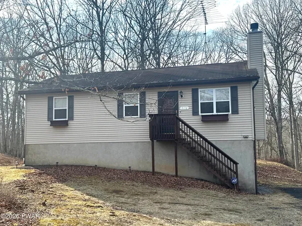 2116 Spring Dr, Bushkill, PA 18324
