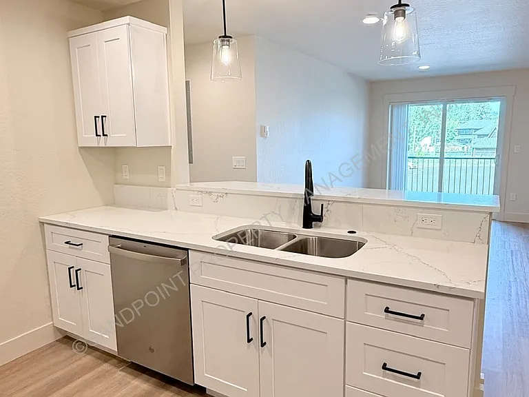 424 S Olive Ave #202 — Photo 21