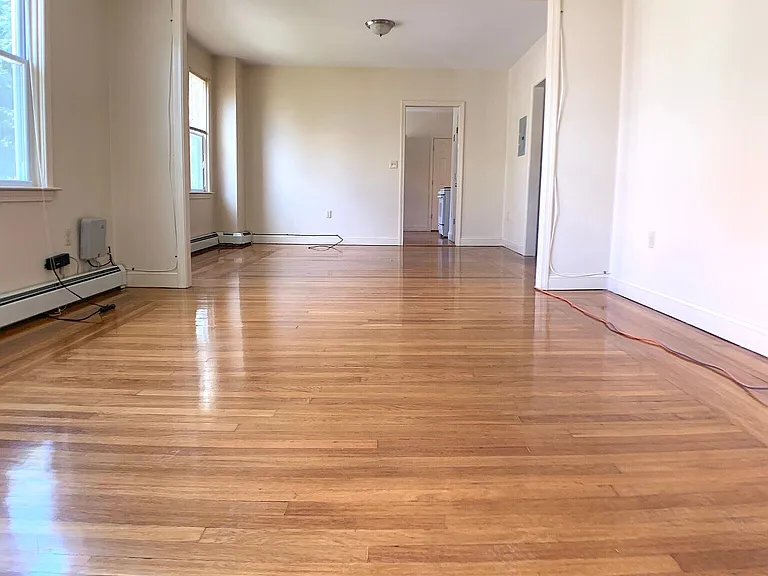 134 Lenox Ave — Photo 2