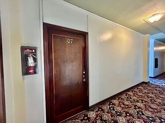4th image of 1030 E Ocean Blvd Unit 707